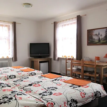 Stary Mlyn - V Ceskem Raji 3*